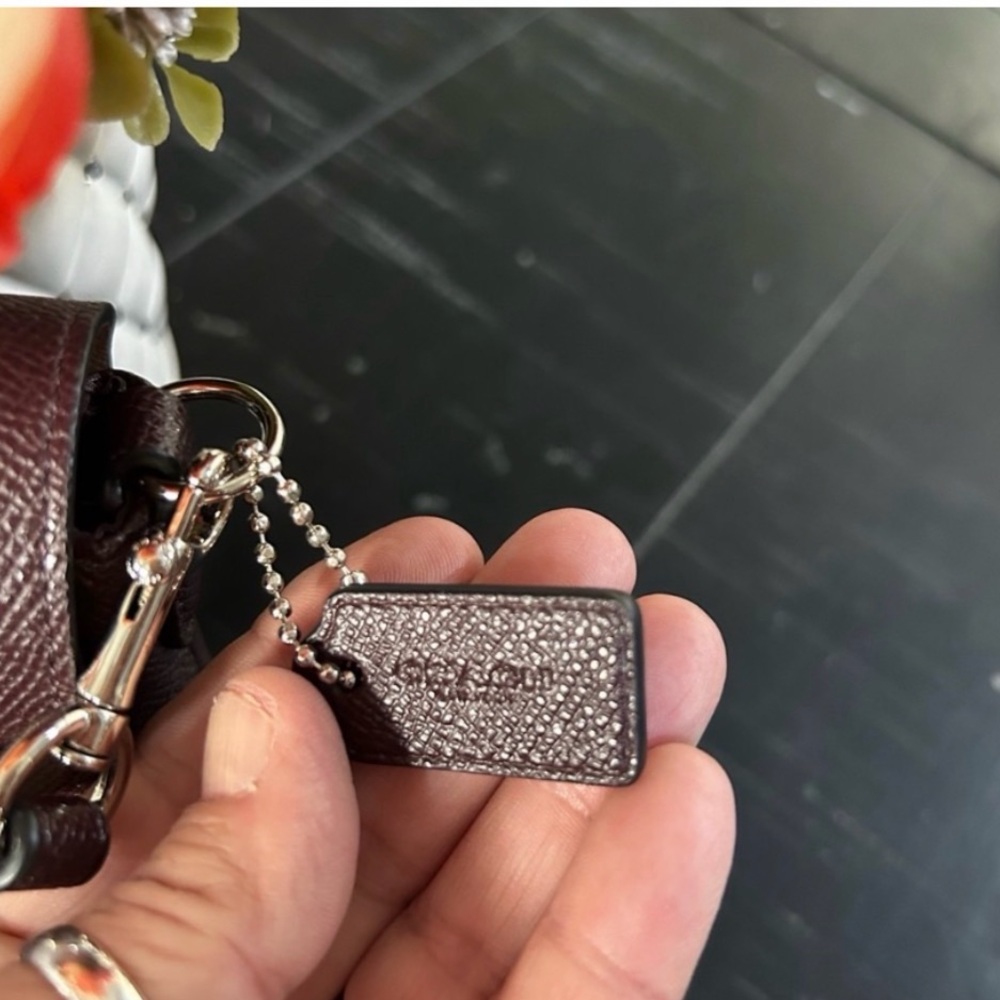 COACH NWOT Reversible 2 Tone Leather Crossbody Oxblood Light Pink Silver - Picture 7 of 12
